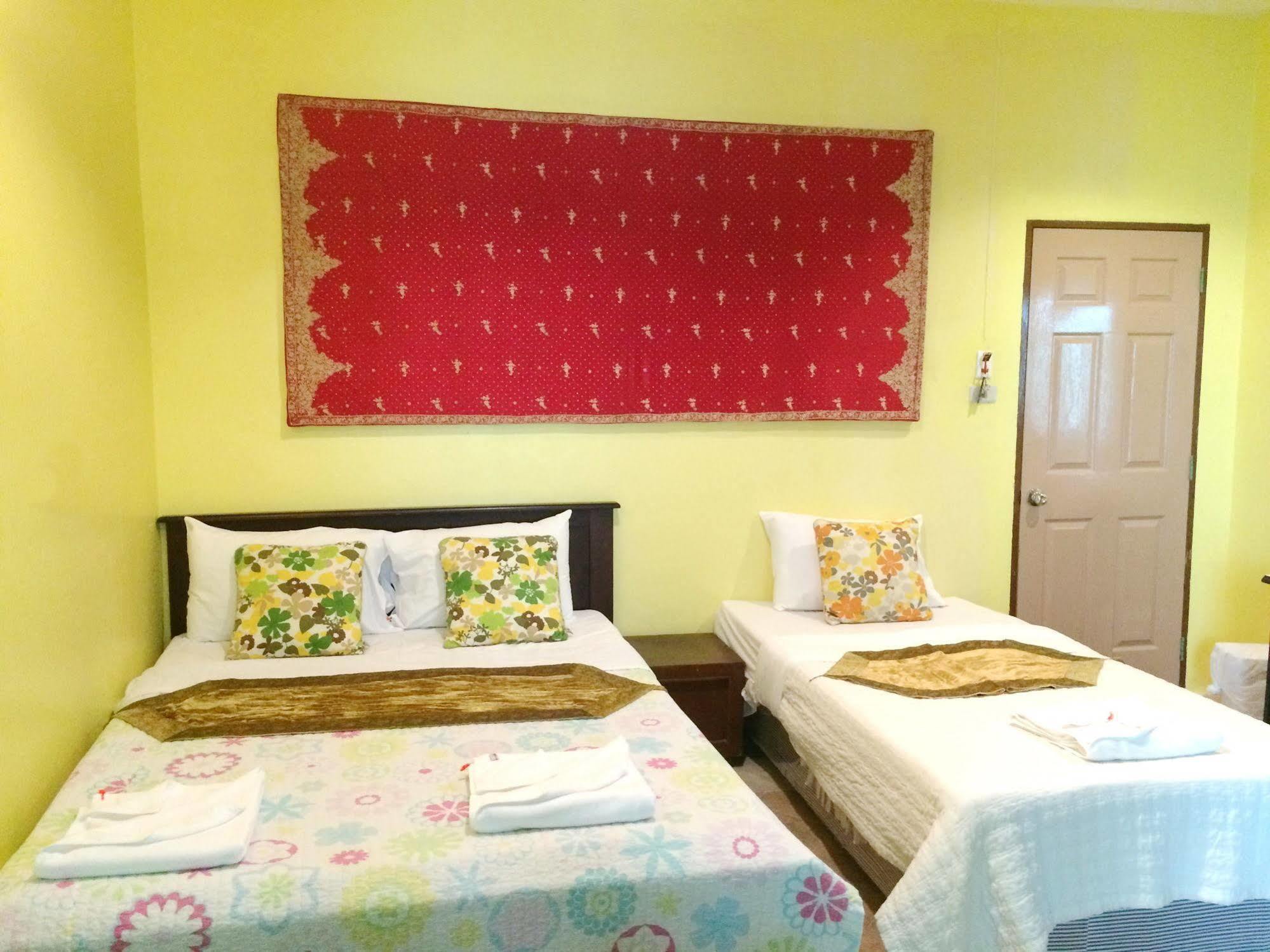 Goldsea Beach Patong Exterior foto