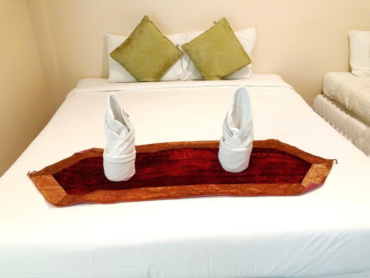 Goldsea Beach Patong Exterior foto